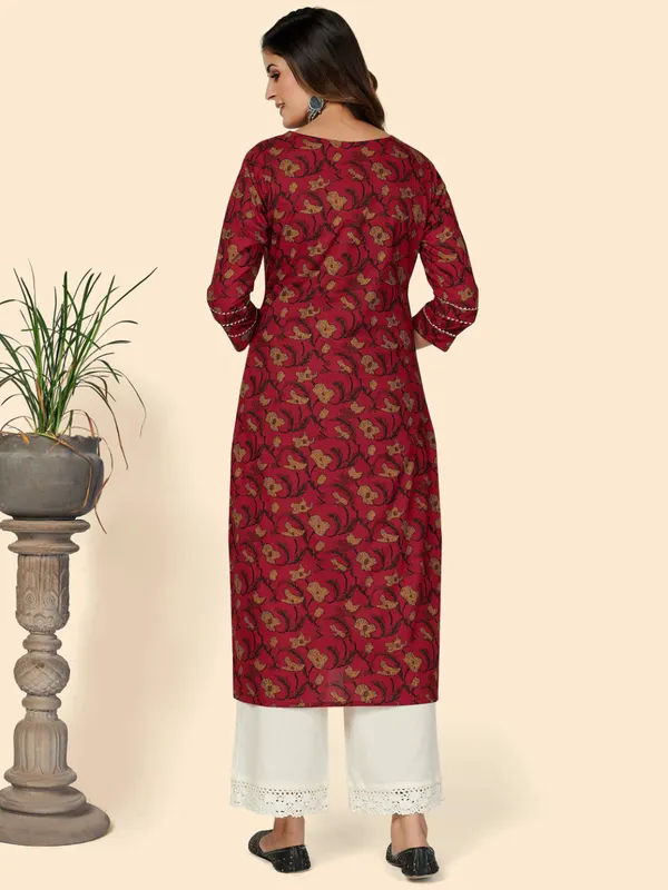 Red_Embroidered_Straight_Cotton_Kurta_For_Women