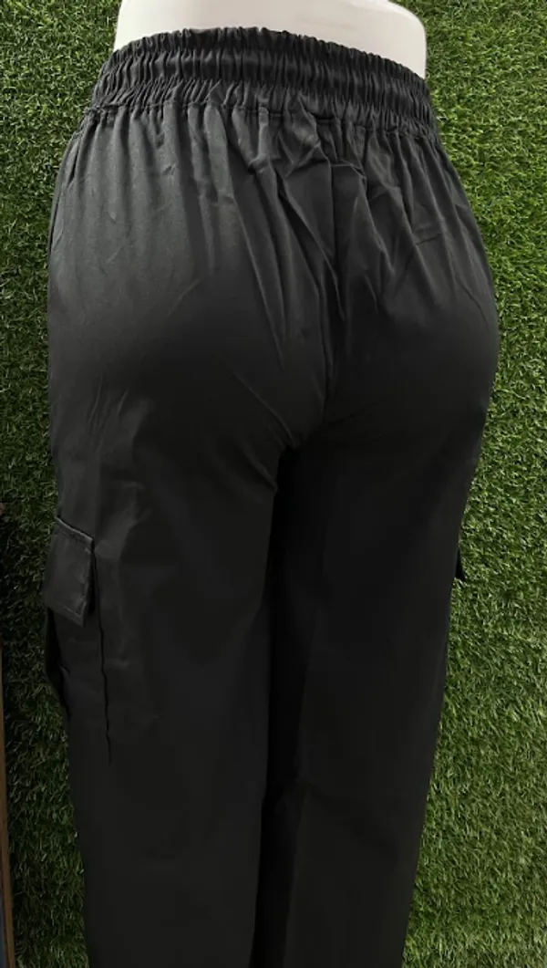 Black_,Cotton_Straight_fit_Cargo_Pant_With_4_Pockets