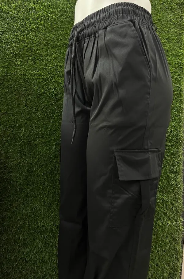 Black_,Cotton_Straight_fit_Cargo_Pant_With_4_Pockets
