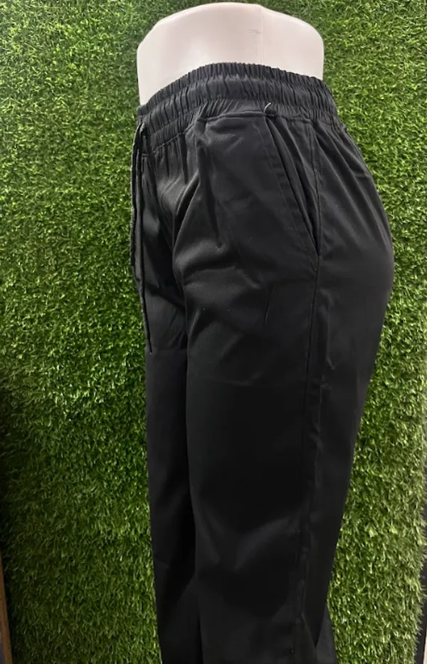 Black_Breathable_Cotton_Straight_Fit_Pant_With_2_Pockets_For_Girls