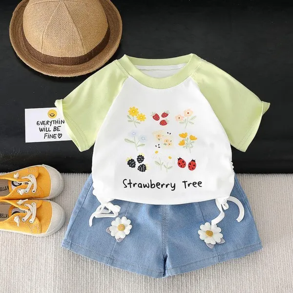 Green_Trendy_&_Comfortable_Strawberry_Shorts_Set_For_Girls