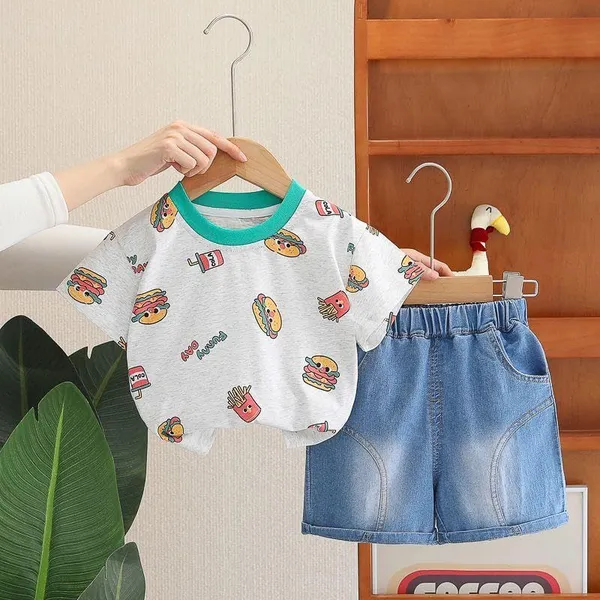 Grey_Trendy_&_Comfortable_Hamburger_Short_Set_For_Boys