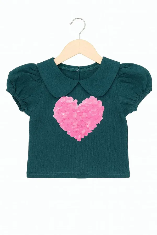 Green_Trendy_&_Comfortable_Puff_Sleeve_Heart_Top_&_Ruffle_Shorts_Set_For_Girls