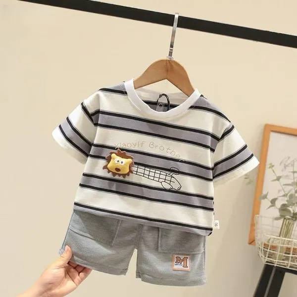 Grey_Trendy_&_Comfortable_Stripped_Shorts_Set_For_Boys