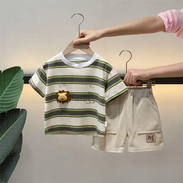 Green_Trendy_&_Comfortable_Stripped_Shorts_Set_For_Boys