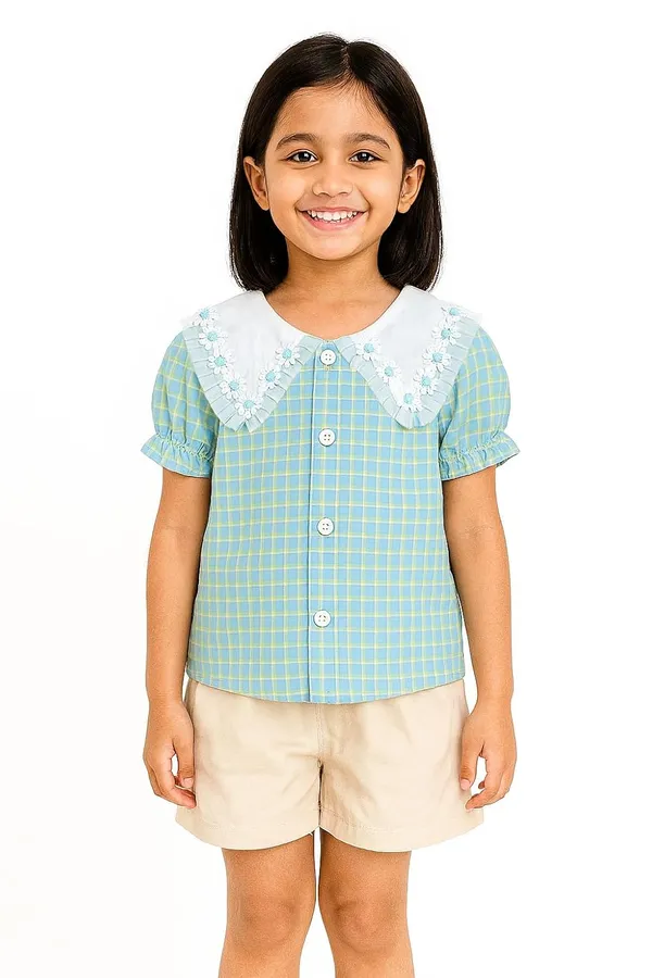 Green_Trendy_&_Comfortable_Daisy_Collar_Top_&_Shorts_Set_For_Girls