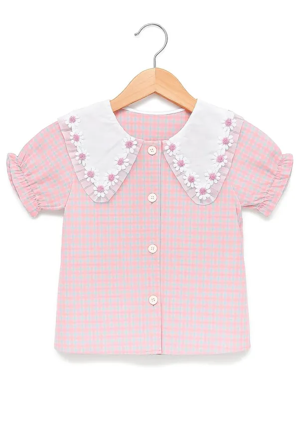 Pink_Trendy_&_Comfortable_Daisy_Collar_Top_&_Shorts_Set_For_Girls