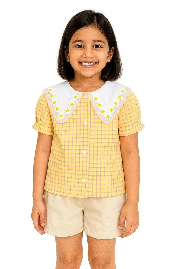 Yellow_Trendy_&_Comfortable_Daisy_Collar_Top_&_Shorts_Set_For_Girls