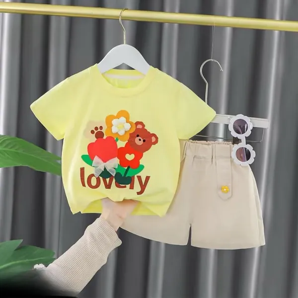 Yellow_Trendy_&_Comfortable_Lovely_Bear_&_Flower_Top_For_Girls