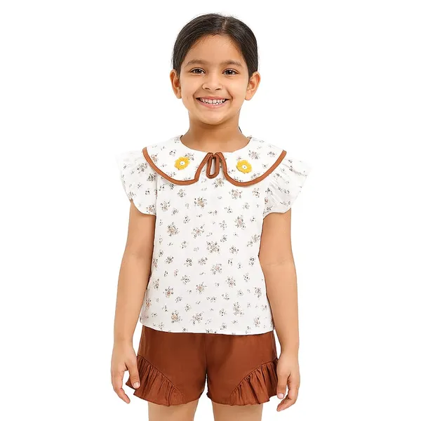 White_Trendy_&_Comfortable_Peter_Pan_Collared_Shorts_Set_For_Girls