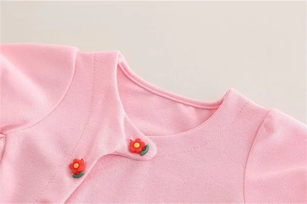 Pink_Trendy_&_Comfortable_Flower_Buttons_Shorts_Set_For_Girls