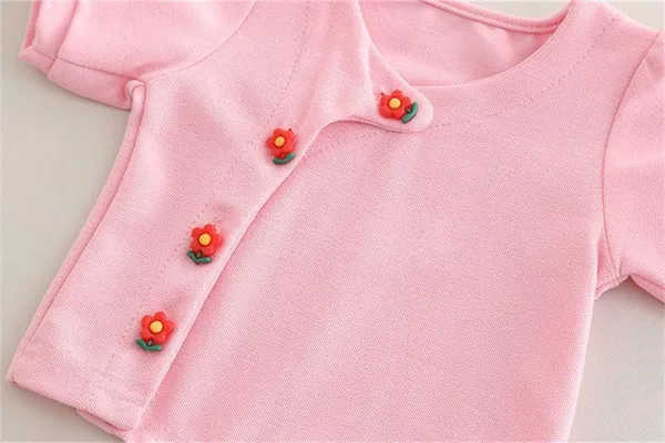 Pink_Trendy_&_Comfortable_Flower_Buttons_Shorts_Set_For_Girls