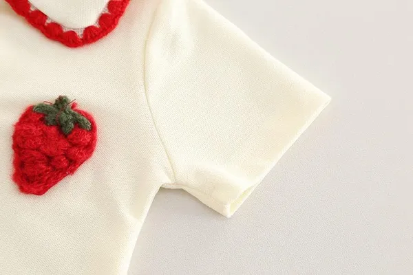 Cream_Trendy_&_Comfortable_Strawberry_Shorts_Set_For_Girls