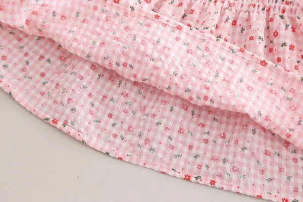 Pink_Trendy_&_Comfortable_Small_Flower_Shorts_Set_For_Girls