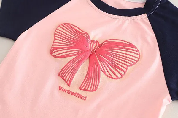 Pink_Trendy_&_Comfortable_Bow_T-Shirt_Shorts_Set_For_Girls