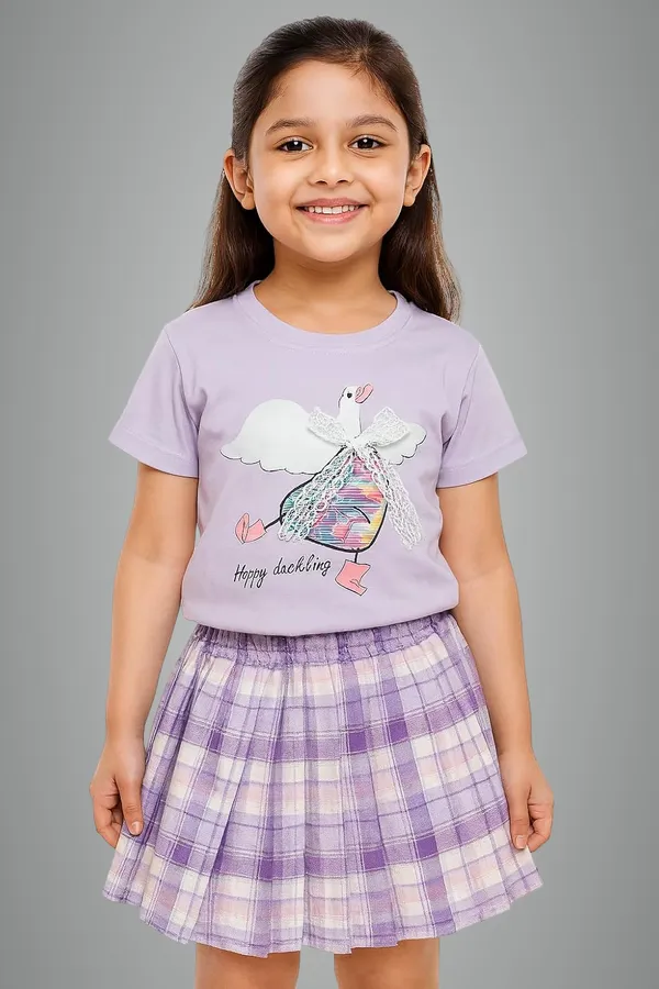Lavender_Trendy_&_Comfortable_Duckling_Day-Dream_Skirt_And_T-Shirt_Set_For_Girls