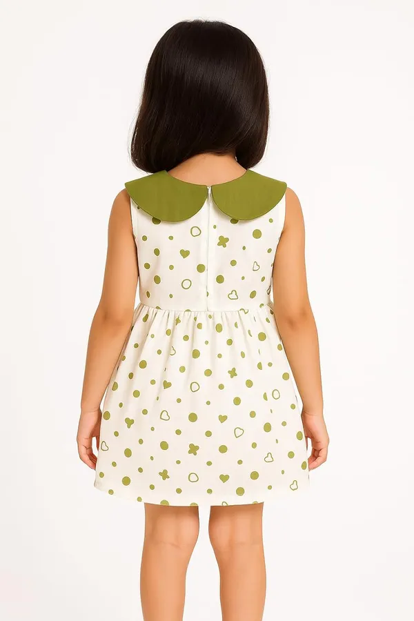 Green_Trendy_&_Comfortable_Bow-Dot_Heart-Print_Dress_With_Contrast_Collar_For_Girls
