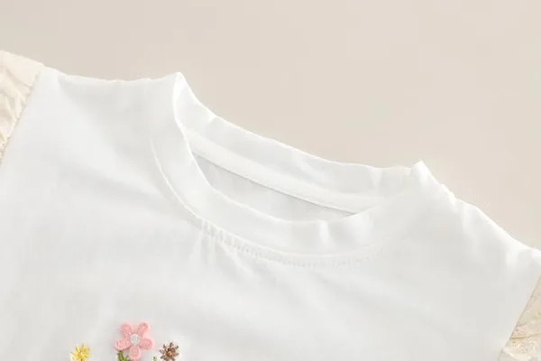 White_Trendy_&_Comfortable_Cotton_T-Shirt_With_Shorts_For_Baby_Girls