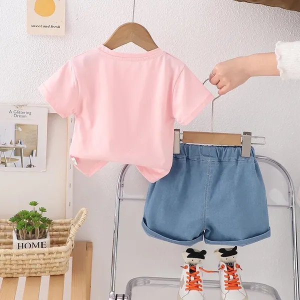 Pink_Trendy_&_Comfortable_Holiday_Shorts_Set_For_Baby_Girls