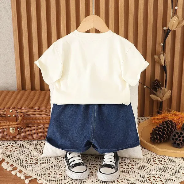 White_Trendy_&_Comfortable_Giraffe_Denim_Set_For_Boys