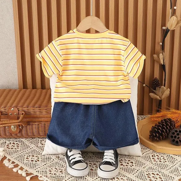 Yellow_Trendy_&_Comfortable_Giraffe_Denim_Set_For_Boys