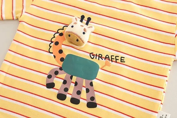 Yellow_Trendy_&_Comfortable_Giraffe_Denim_Set_For_Boys