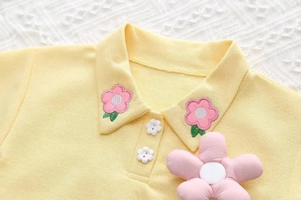 Yellow_Trendy_&_Comfortable_Cotton_T-Shirt_With_Shorts_For_Baby_Girls