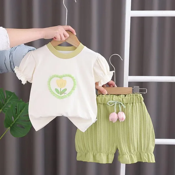 Green_Trendy_&_Comfortable_Tulip_In_Heart_Short_Set_For_Girls