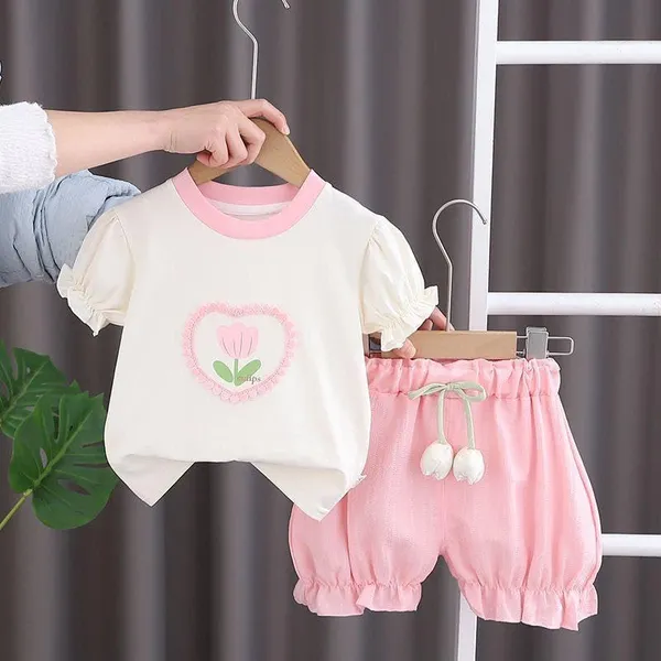 Pink_Trendy_&_Comfortable_Tulip_In_Heart_Short_Set_For_Girls