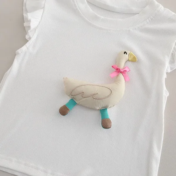 White_Trendy_&_Comfortable_Duck_Shorts_Set_For_Girls
