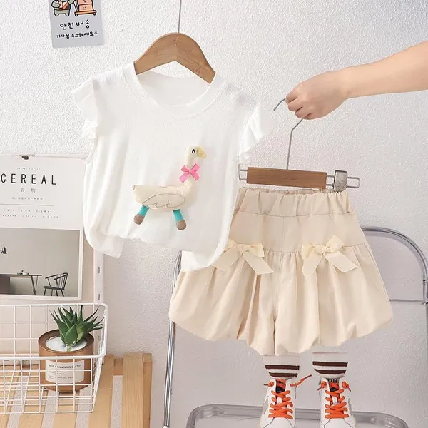 White_Trendy_&_Comfortable_Duck_Shorts_Set_For_Girls