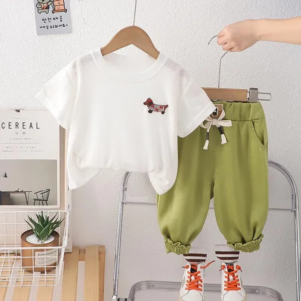 White_Trendy_&_Comfortable_Dog_Shorts_Set_For_Girls