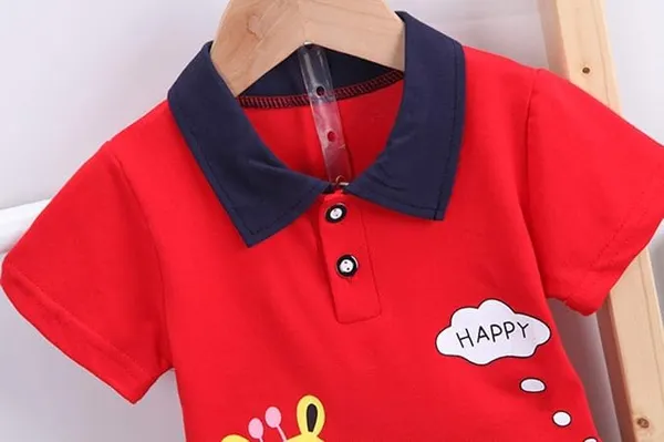Red_Trendy_&_Comfortable_Giraffe_Denim_Set_For_Boys
