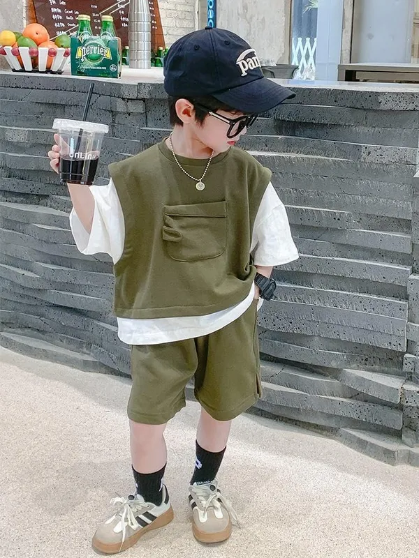Green_Trendy_&_Comfortable_Oversized_Shorts_Set_For_Boys