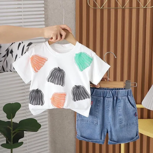White_Trendy_&_Comfortable_Abstract_T-Shirt_Set_For_Boys