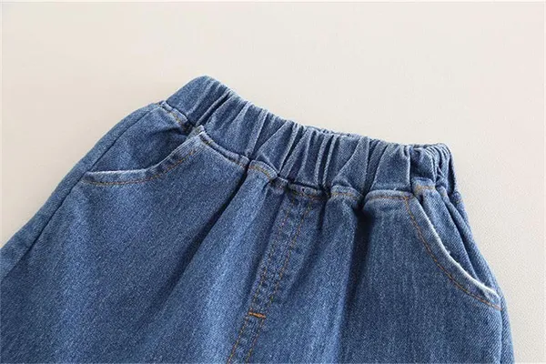 White_Trendy_&_Comfortable_T-Shirt_Denim_Shorts_For_Boys