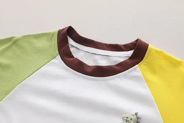 White_Trendy_&_Comfortable_Dinosaur_Shorts_Set_For_Boys