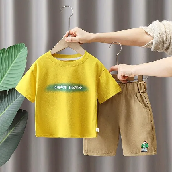 Yellow_Printed_Cotton_T-Shirt_With_Shorts_For_Baby_Boys