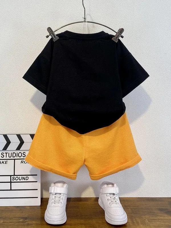 Black_Trendy_&_Comfortable_Hamburger_Short_Set_For_Boys