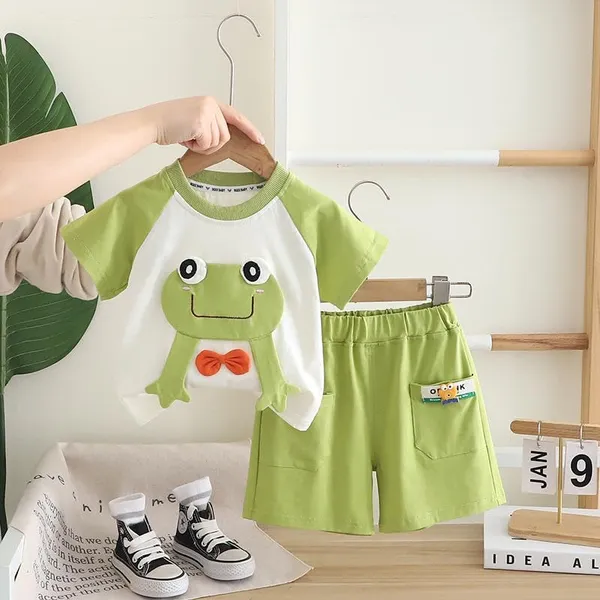 Green_Trendy_&_Comfortable_Frog_Matching_Short_Set_For_Boys