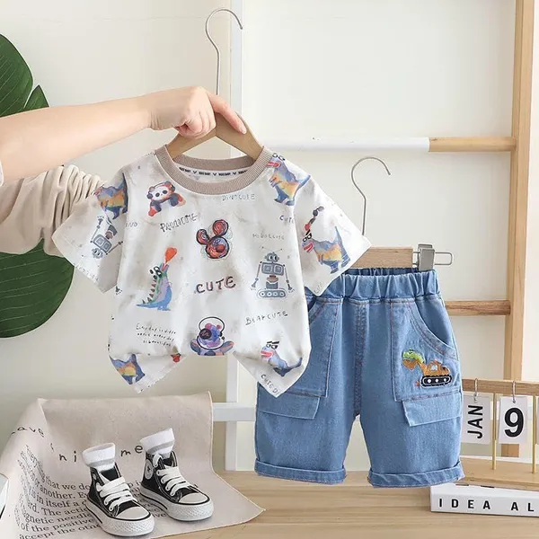 Brown_Trendy_&_Comfortable_Zoo_Shorts_Set_For_Boys