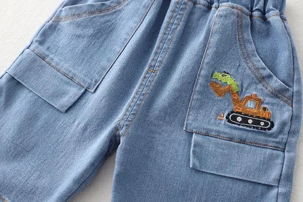 Brown_Trendy_&_Comfortable_Zoo_Shorts_Set_For_Boys