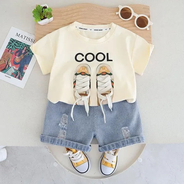 Cream_Trendy_&_Comfortable_Cotton_T-Shirt_With_Shorts_For_Baby_Boys
