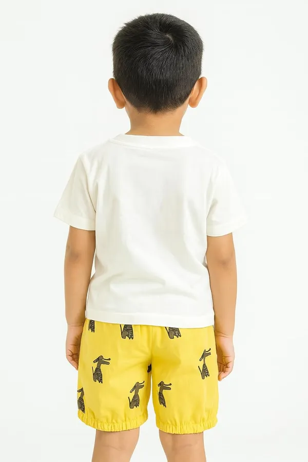 White_Trendy_&_Comfortable_Lion_Tee_&_Giraffe_Print_Shorts_Set_For_Boys