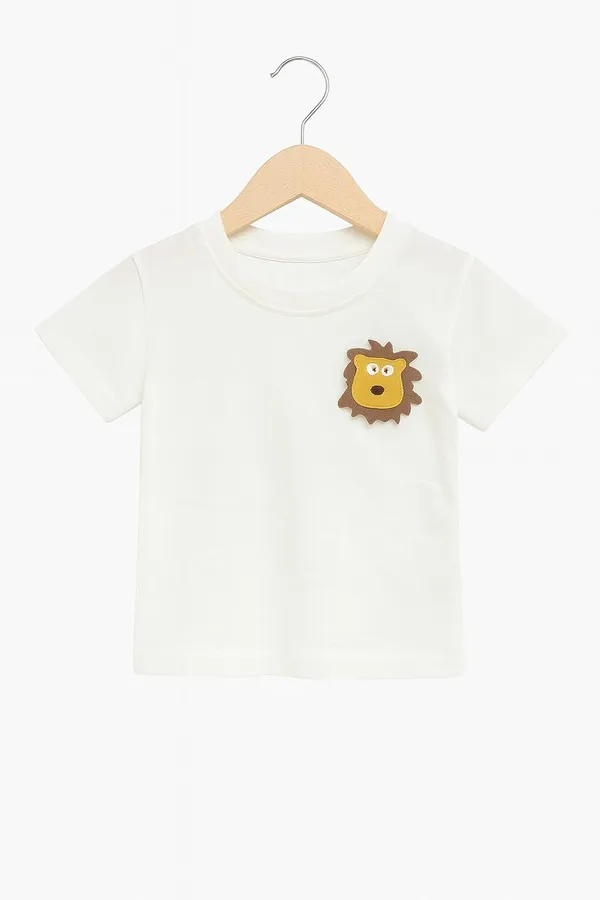White_Trendy_&_Comfortable_Lion_Tee_&_Giraffe_Print_Shorts_Set_For_Boys