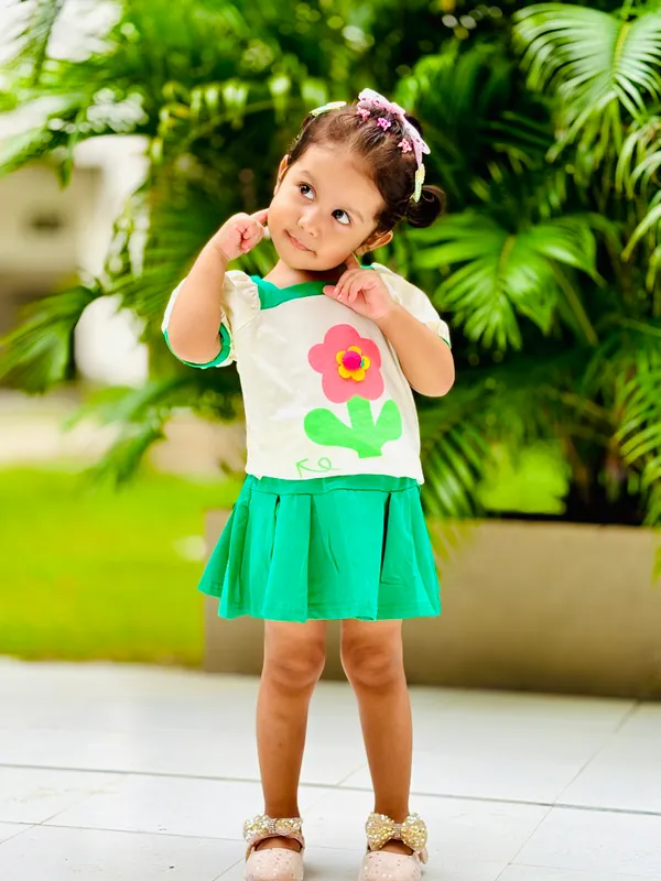 Green_Trendy_&_Comfortable_Sunny_Bloom_Puff-Sleeve_Top_&_Skirt_Set_For_Girls