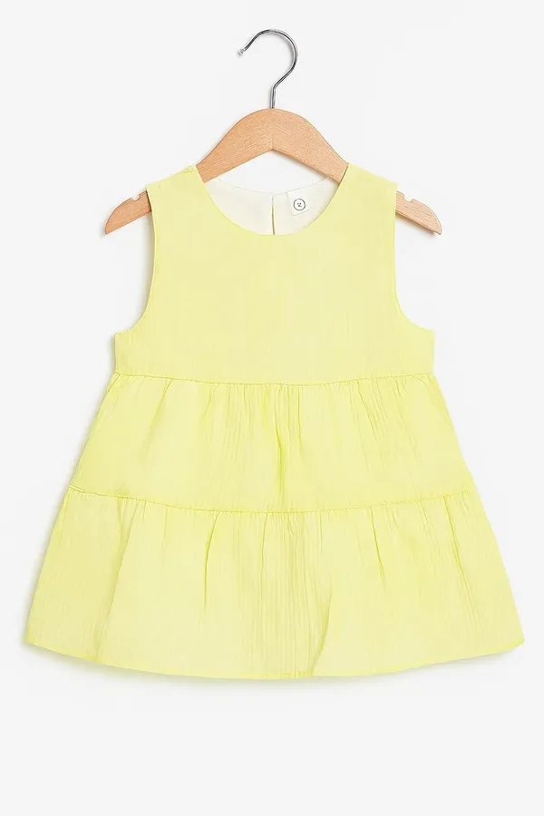 Cream_Trendy_&_Comfortable_Pastel_Lace_Layered_Dress_For_Girls