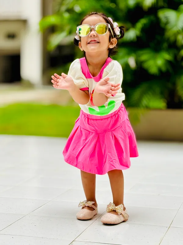 Pink_Trendy_&_Comfortable_Sunny_Bloom_Puff-Sleeve_Top_&_Skirt_Set_For_Girls