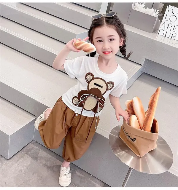 White_Trendy_&_Comfortable_Bear_Pant_Set_For_Girls