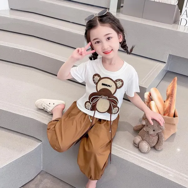 White_Trendy_&_Comfortable_Bear_Pant_Set_For_Girls